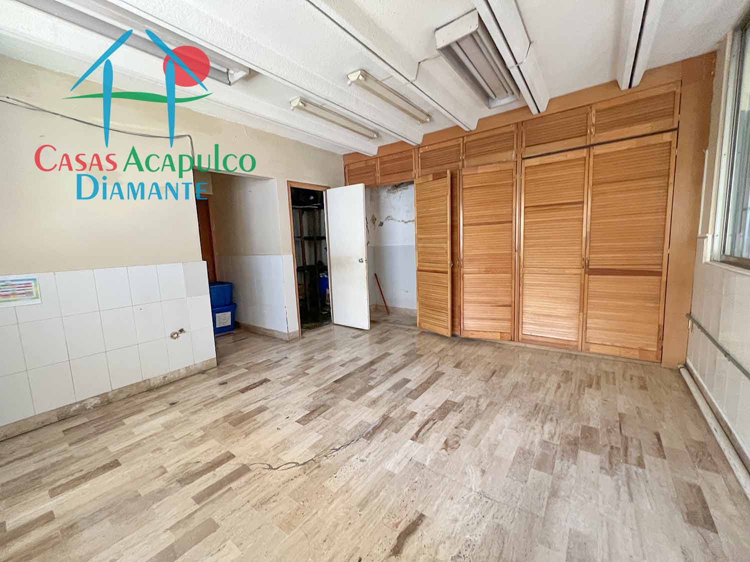 Centro Escolar La Paz sección primaria - Oficina 8